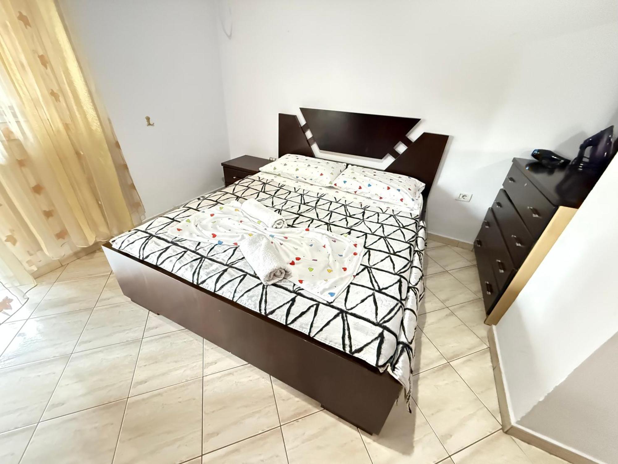 Dioras Apartment. ติรานา ภายนอก รูปภาพ